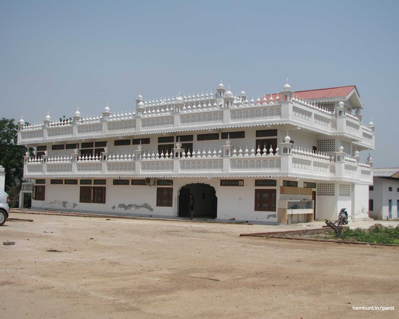 accommodation at gurudwara shri hemkunt sahib management trust parol, near chandigarh