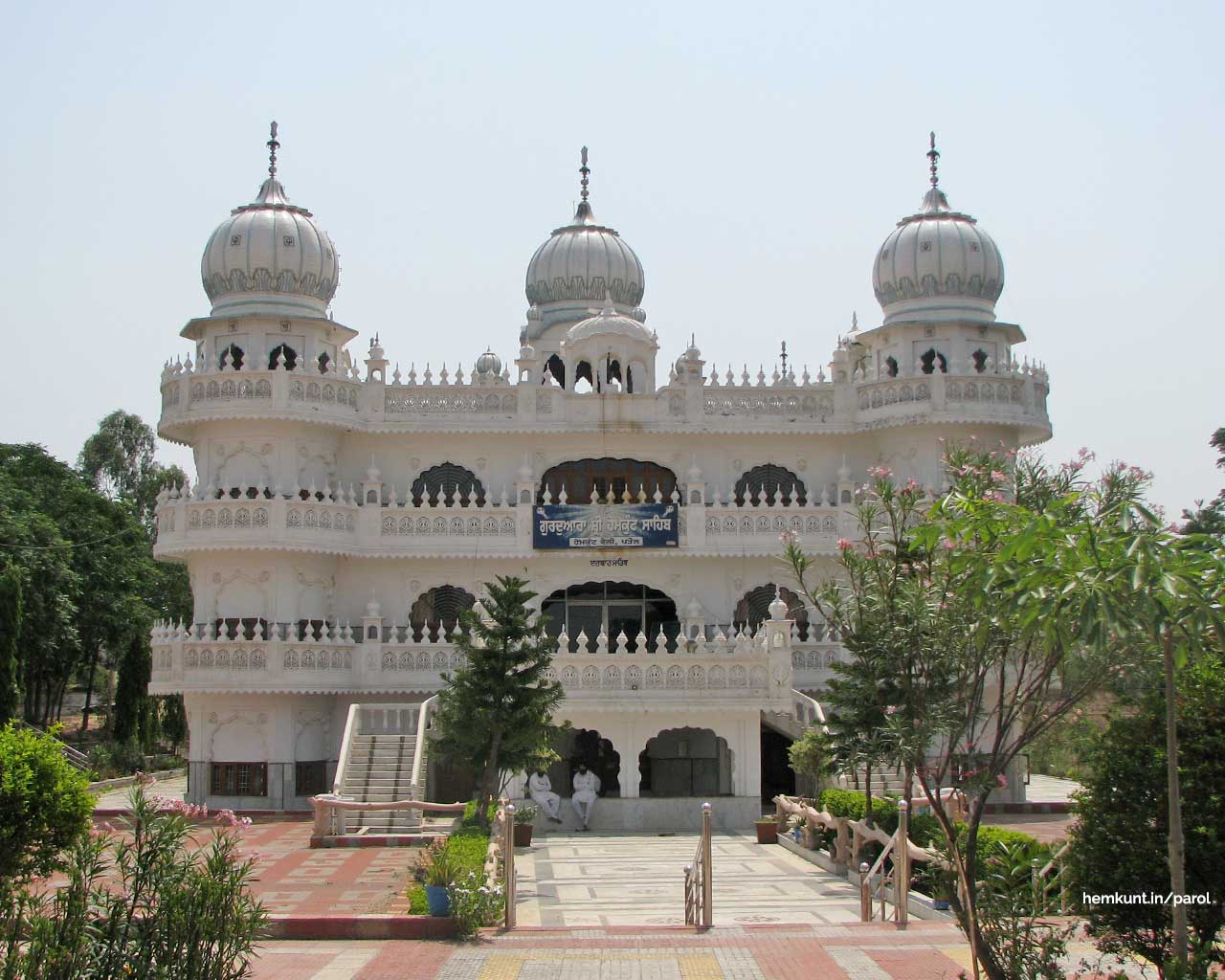 Gurudwara Shri Hemkunt Sahib Management Trust Parol | Near Chandigarh | Himachal Pradesh